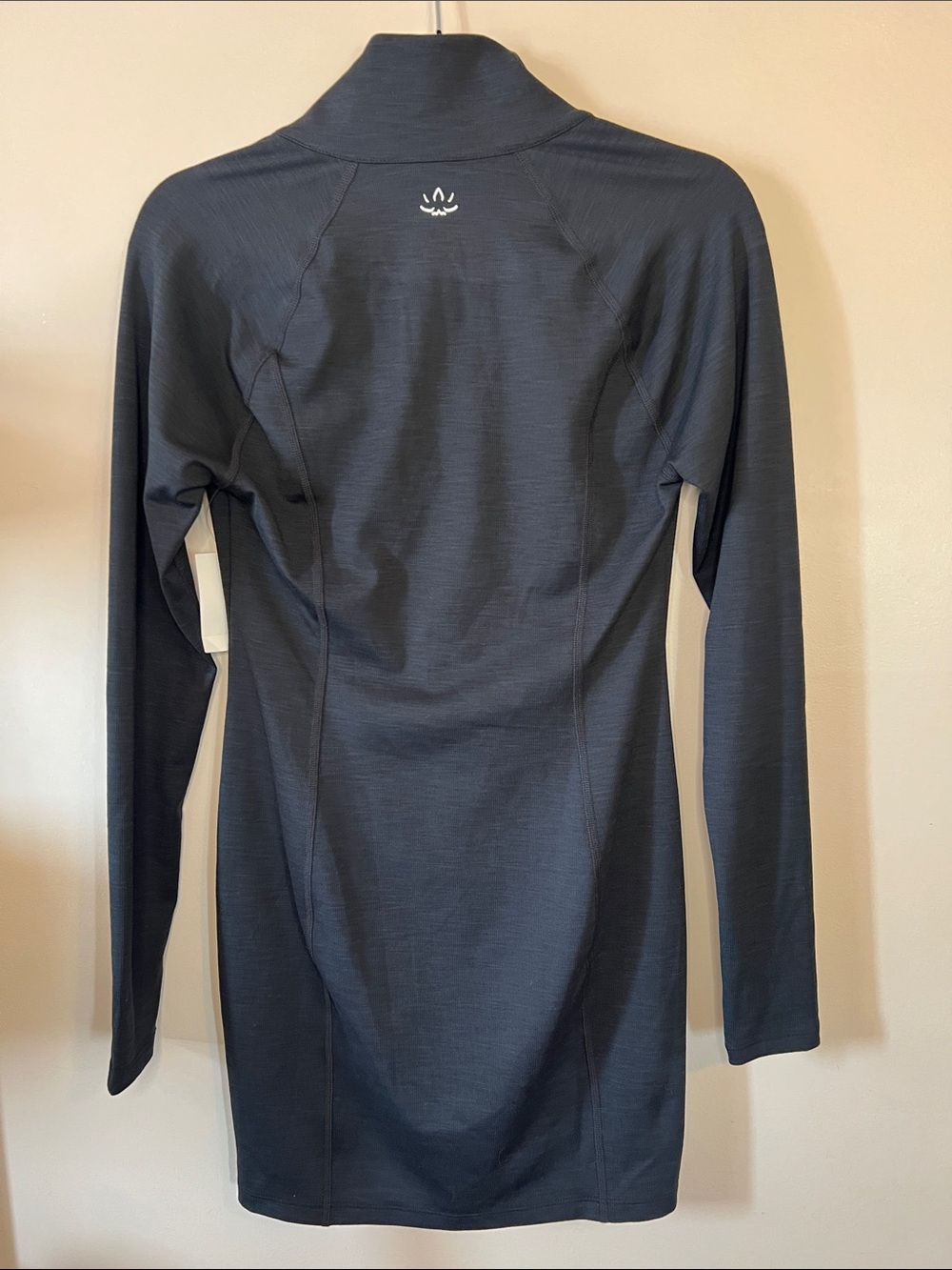NWT Beyond Yoga Small Heather Rib Westside Long Sleeve Dress in Black - Picture 7 of 7